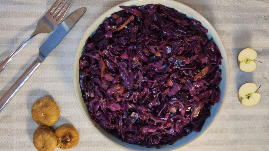 Rezeptbild für Weihnachtlicher Apfel-Rotkohl mit Feigen