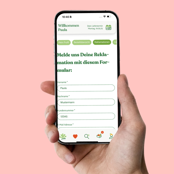 KI generiert: Ein Formular auf einem Smartphone zur Reklamationserfassung. Text: "Melde uns Deine Reklamation mit diesem Formular".