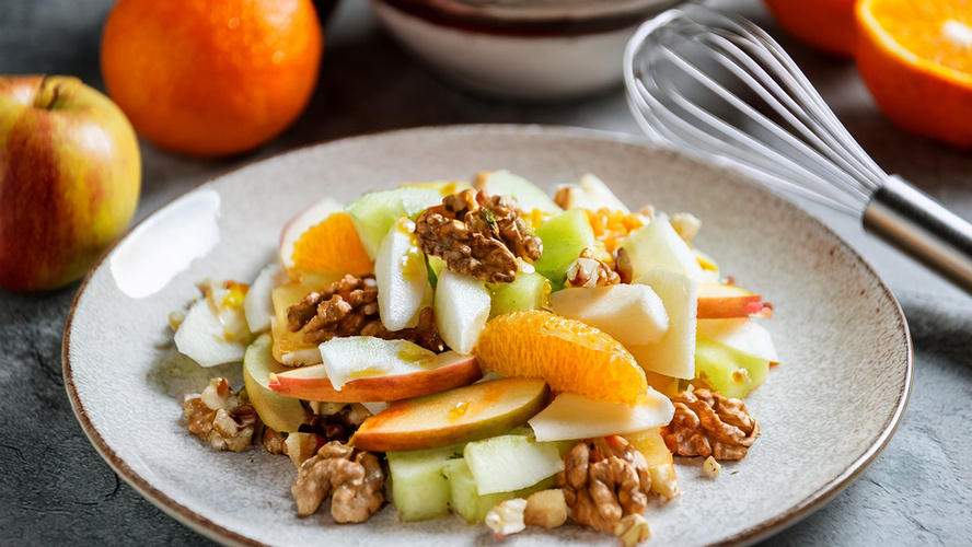 Rezeptbild für Zuckerhutsalat mit Walnüssen