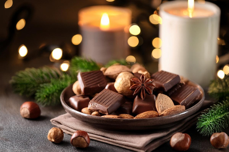 Schokolade, Nikoläuse, Nussiges