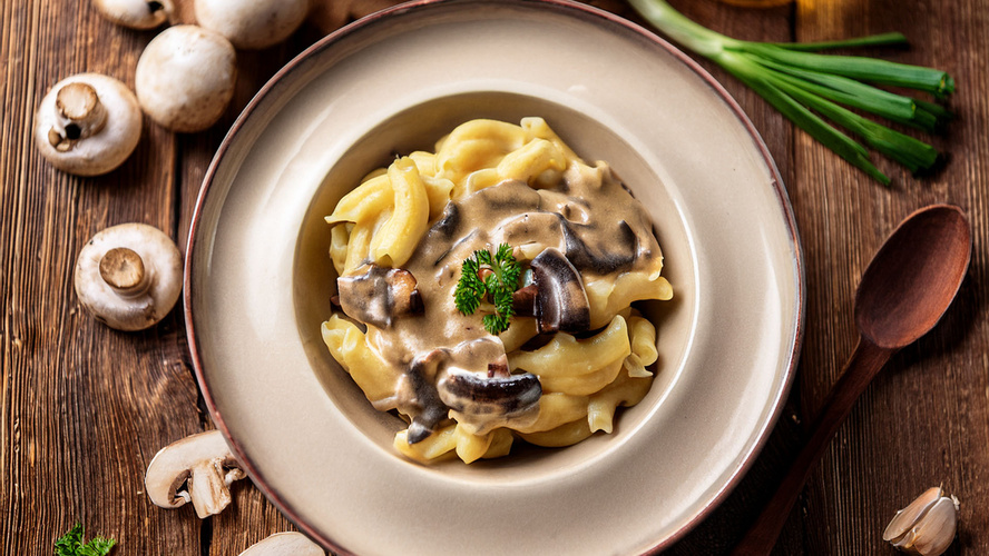 Rezeptbild für Schupfnudeln in Champignonrahmsoße