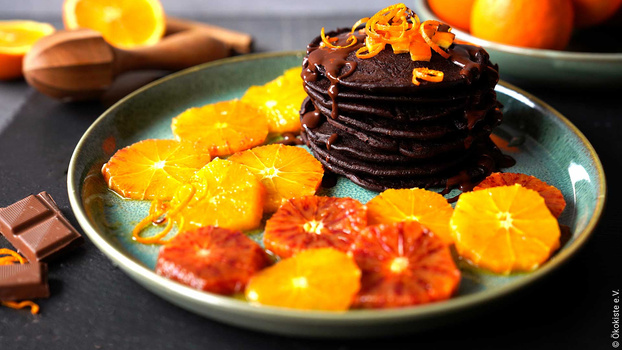 Rezeptbild für Schoko-Pancakes mit Orangen