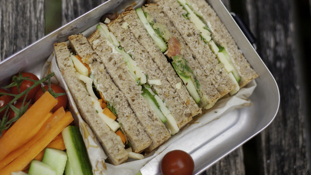 Rezeptbild für Apfel Möhren Körnerbrot