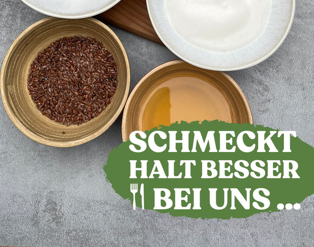 Verschiedene vegane Ei-Ersatzprodukte in Schälchen.