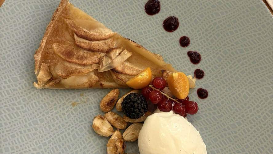 Rezeptbild für Apfeltarte mit Schmandeis